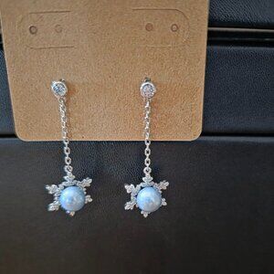 Snowflake Pearl Dangle Earrings